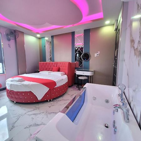 Thiem Thanh Hotel Thành Pho Ho Chí Minh Esterno foto